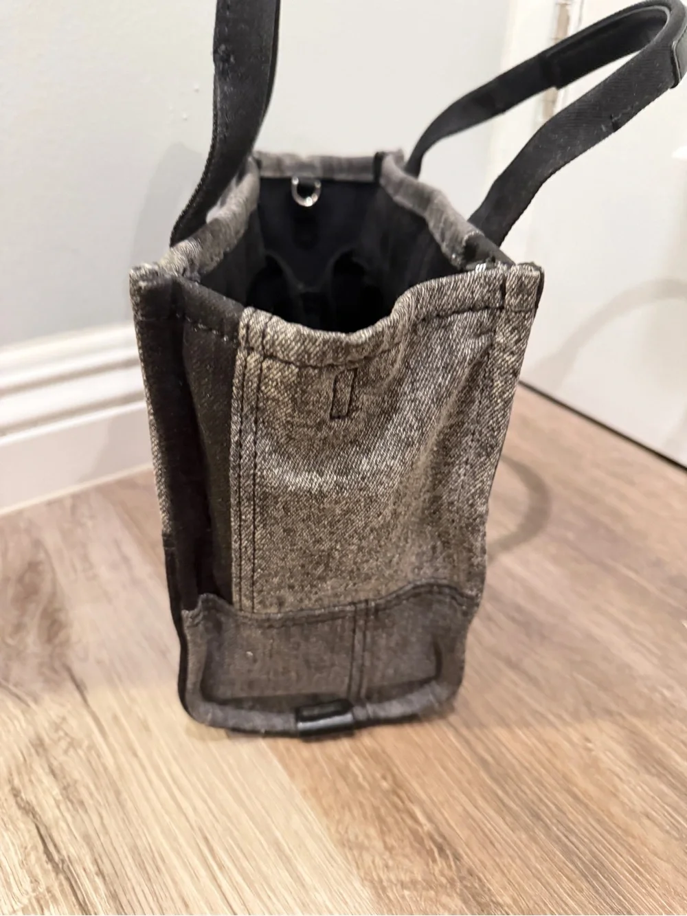 Marc Jacobs the tote bag - small size